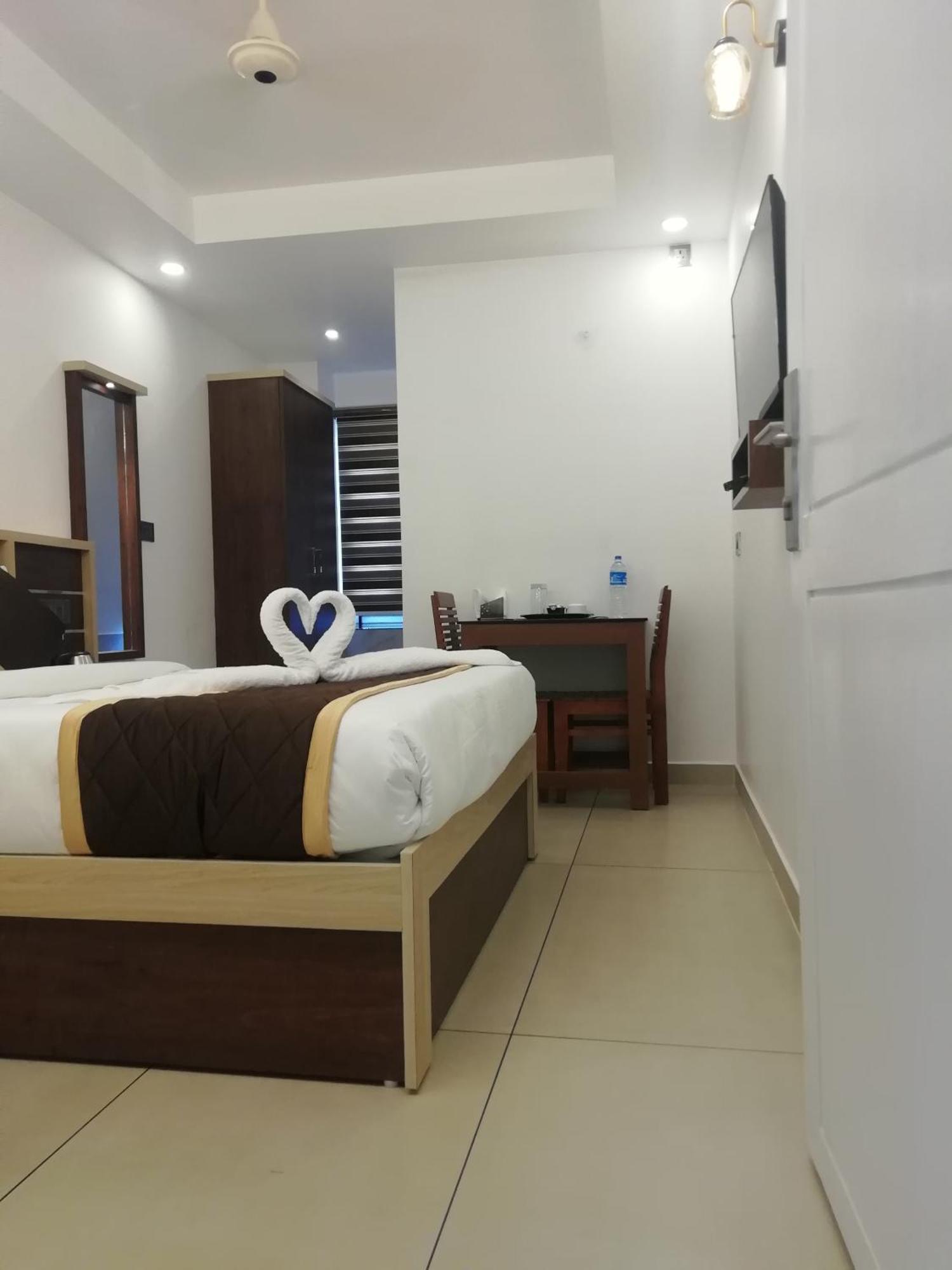 Paul Residency Hotel Nedumbassery Eksteriør billede