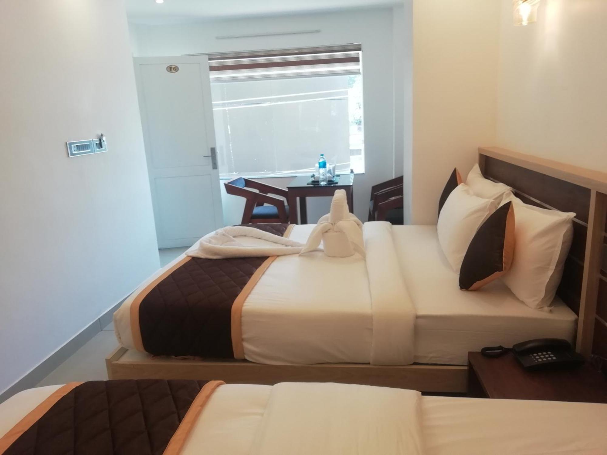 Paul Residency Hotel Nedumbassery Eksteriør billede